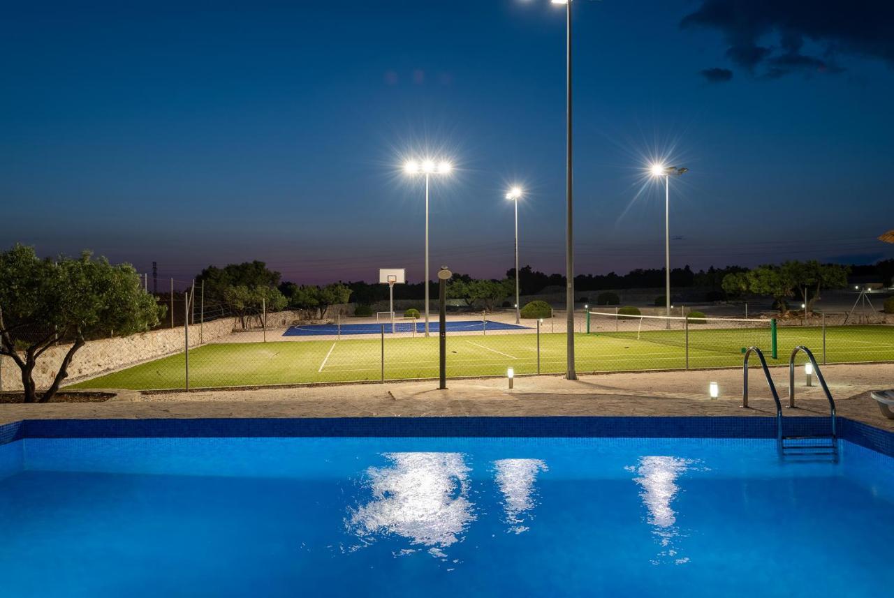Villa Hacienda Nikolic Milna  Esterno foto