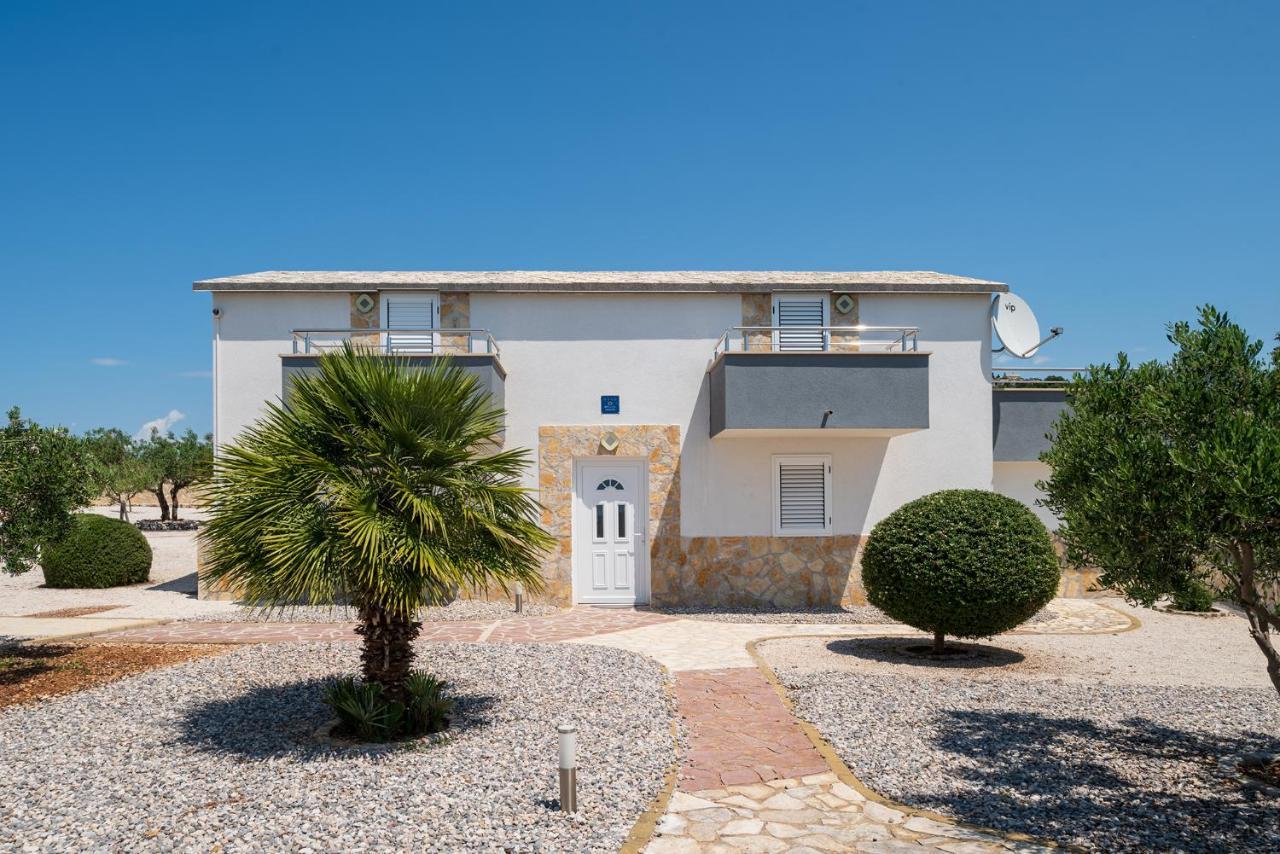 Villa Hacienda Nikolic Milna  Esterno foto