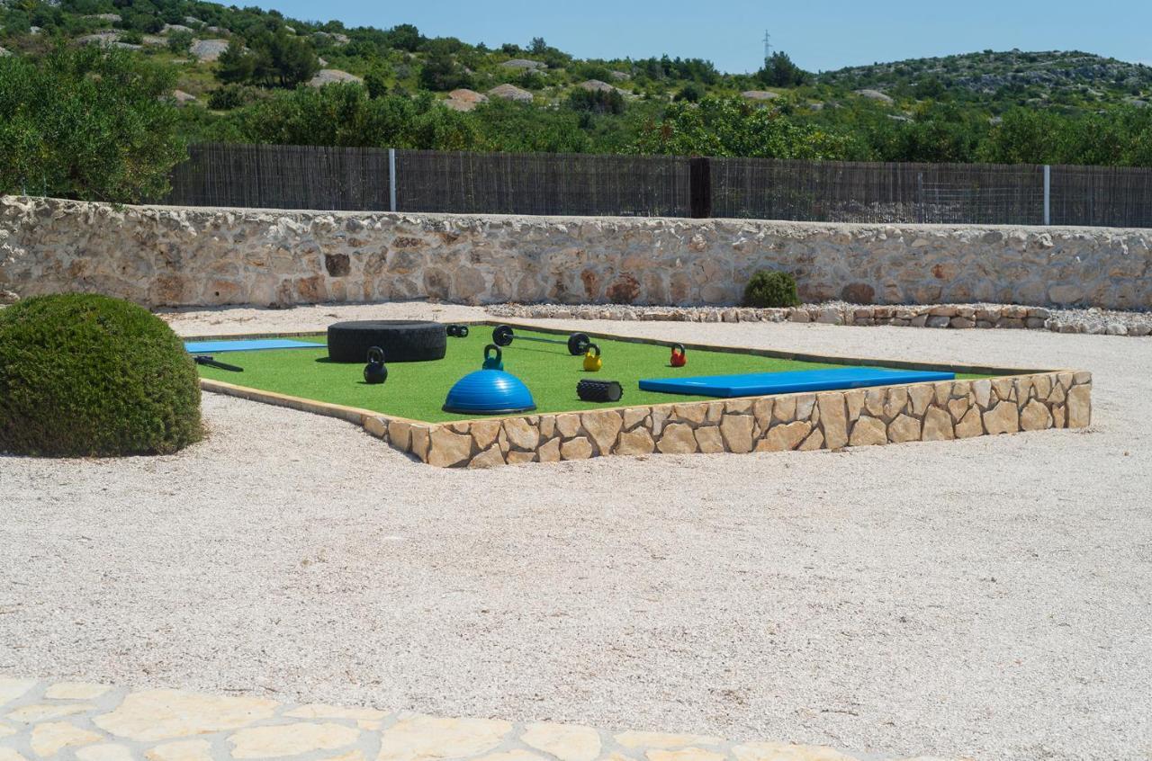 Villa Hacienda Nikolic Milna  Esterno foto